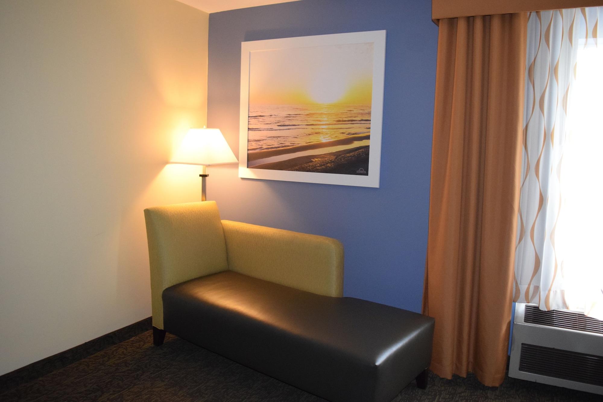Days Inn By Wyndham Cadillac Dış mekan fotoğraf